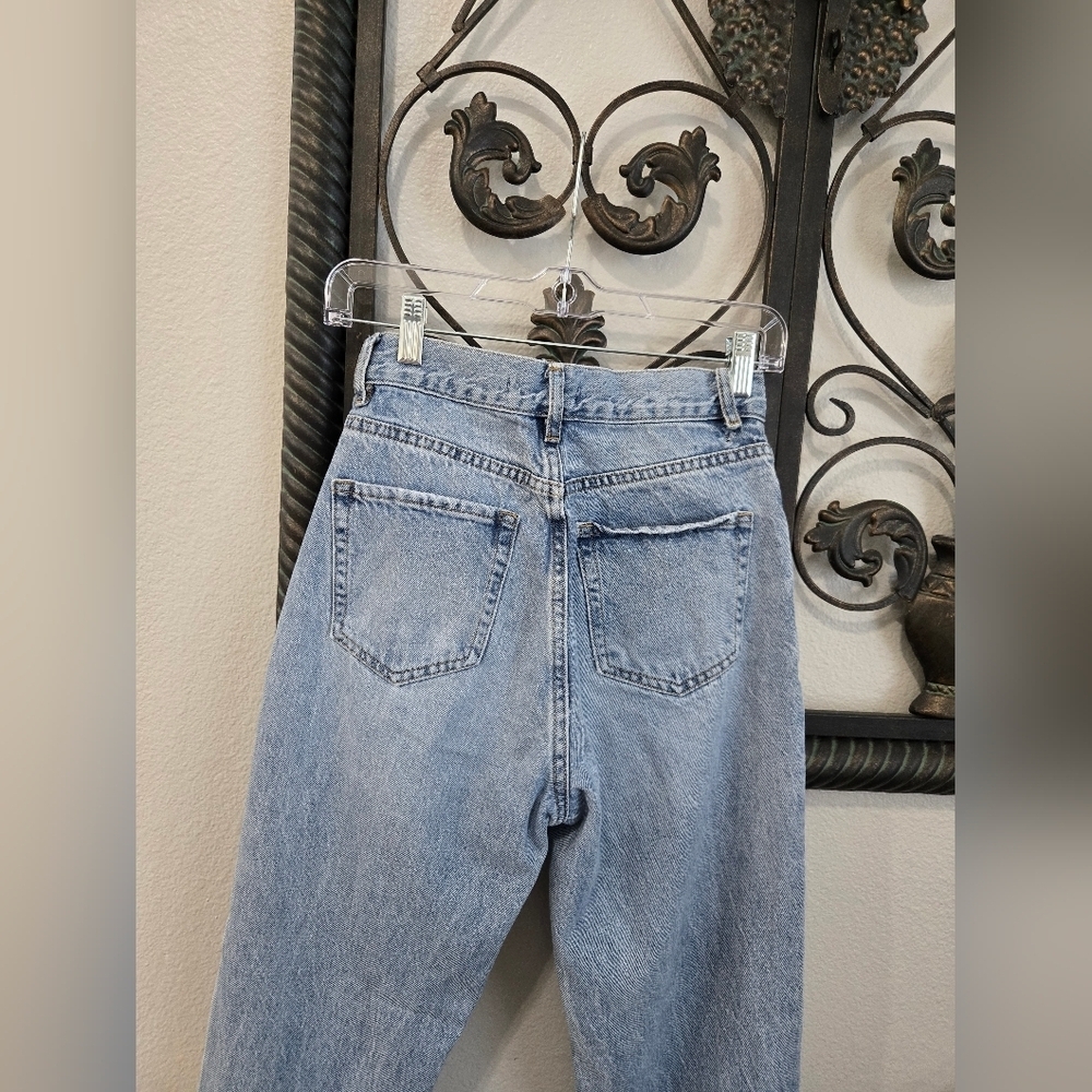 PacSun High Rise Ripped Straight Leg Jeans - Picture 9 of 10